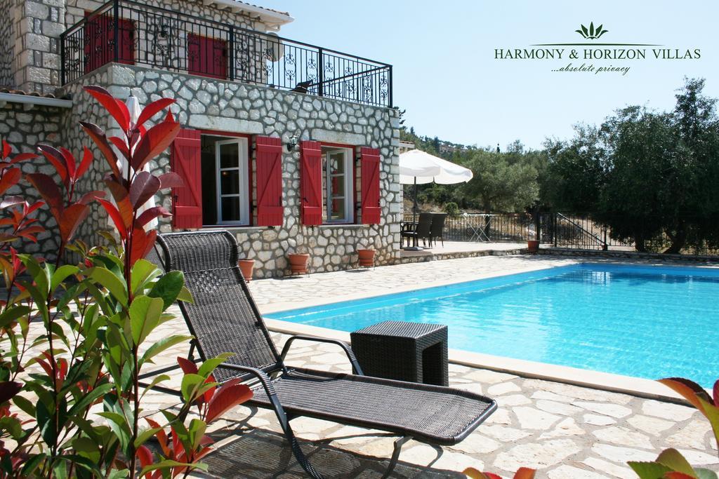 Harmony And Horizon Villas Атаніон Екстер'єр фото